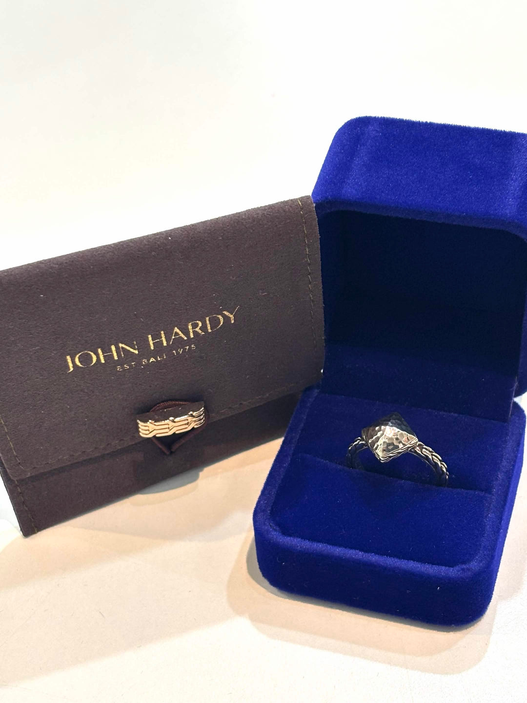 JOHN HARDY HAMMERED STERLING SILVER PYRAMID COCKTAIL RING