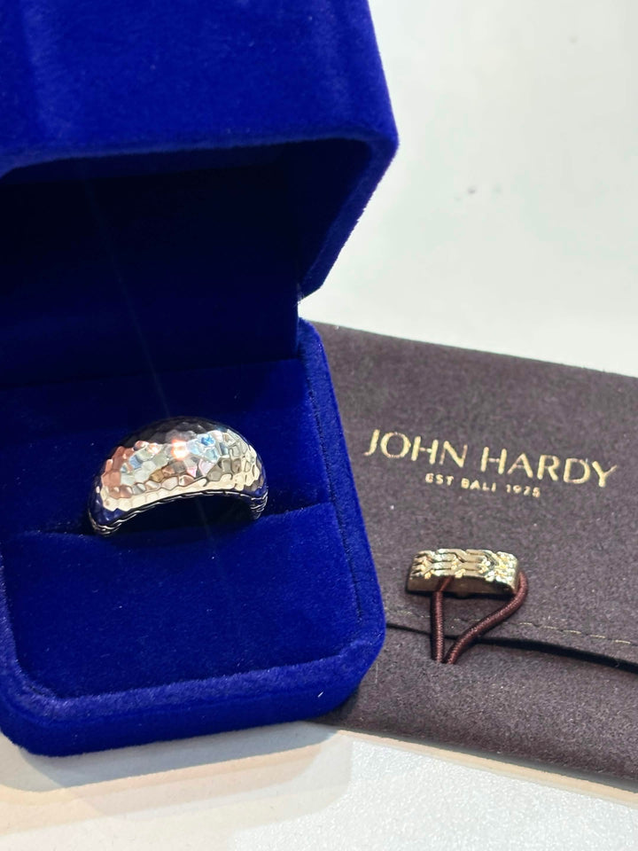 JOHN HARDY PALU HAMMERED DOME STERLING SILVER CHAIN RING
