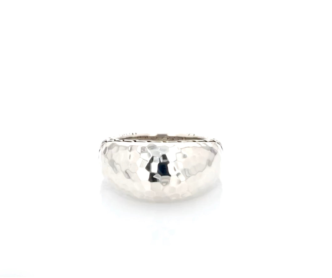 JOHN HARDY PALU HAMMERED DOME STERLING SILVER CHAIN RING