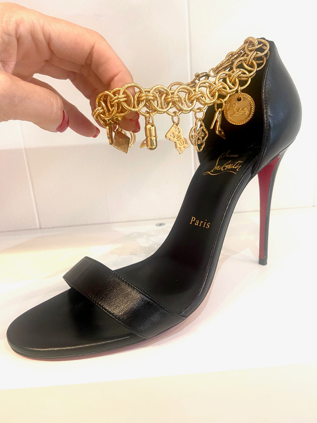 CHRISTIAN LOUBOUTIN GOURMI SANDAL 100