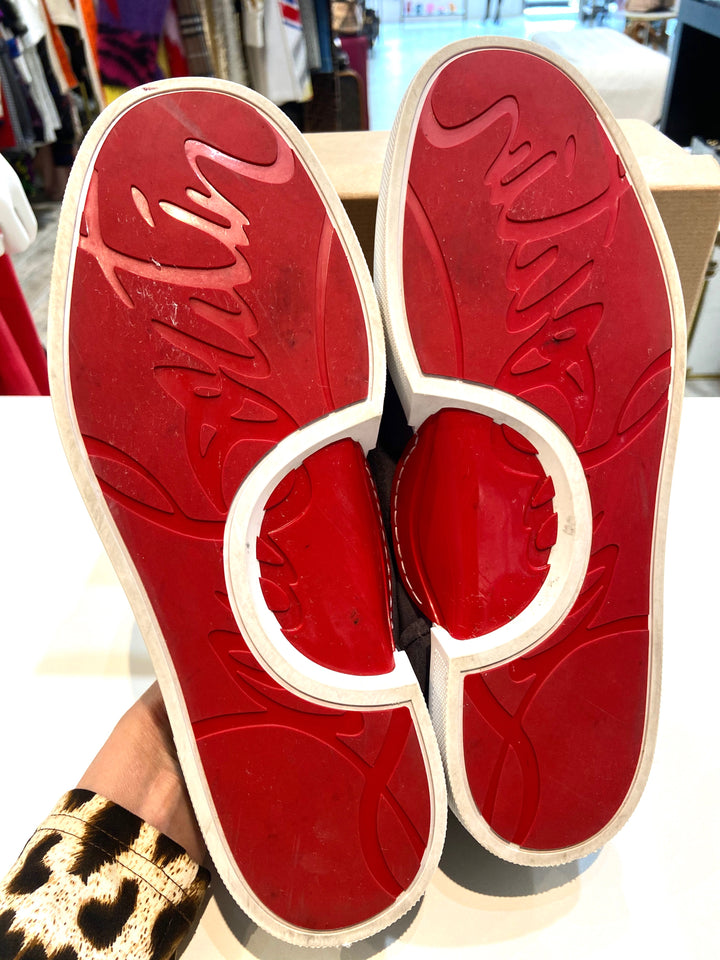 LOUBOUTIN JIMMY LOW-TOP SUEDE SNEAKERS