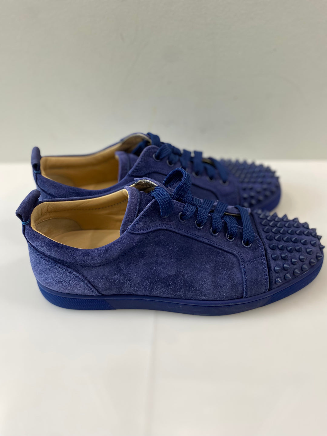 CHRISTIAN LOUBOUTIN LOUIS JUNIOR SPIKES SUEDE SNEAKERS