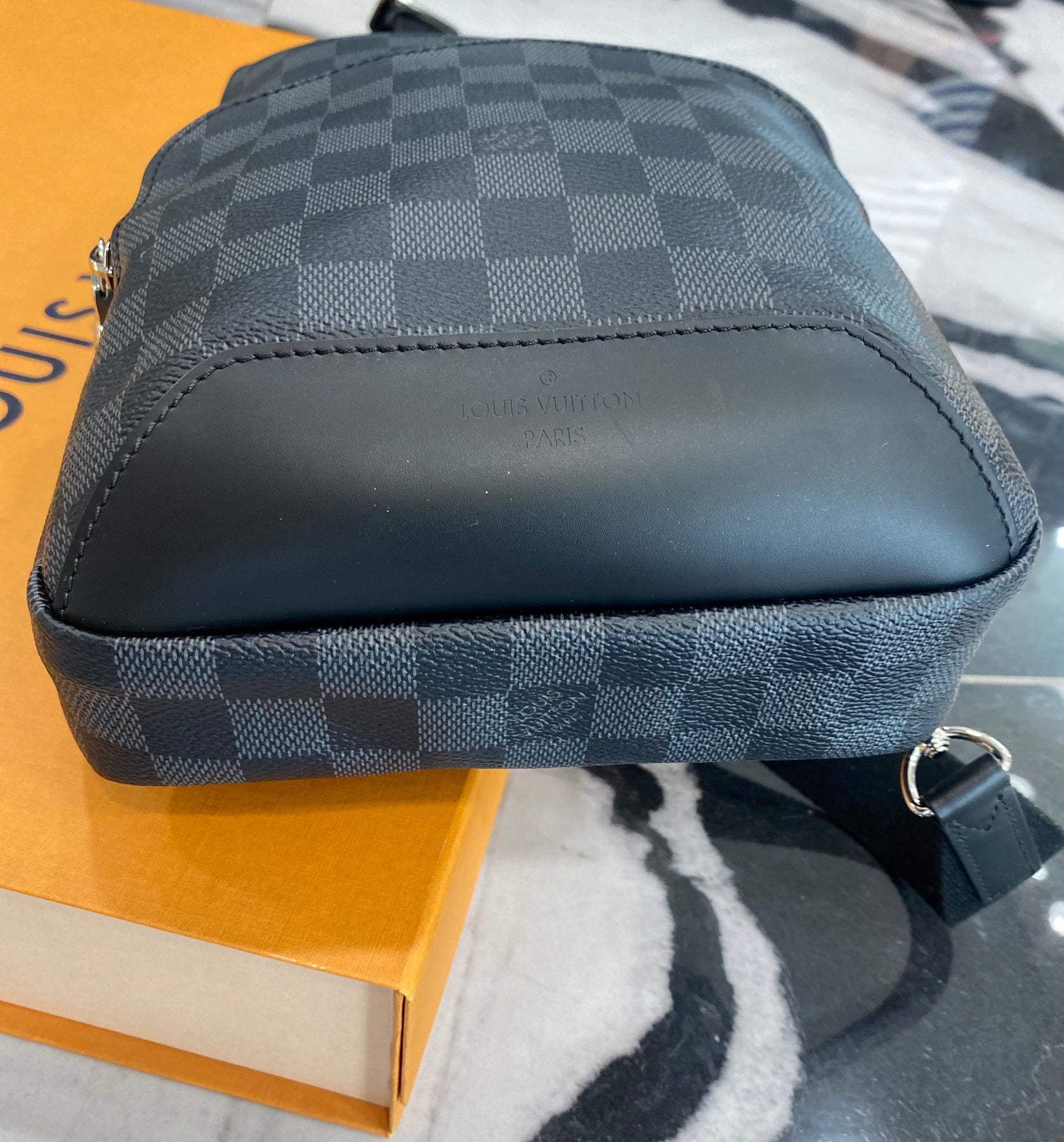 Louis Vuitton Damier Graphite Avenue Sling NM - Black Backpacks, Bags -  LOU816769