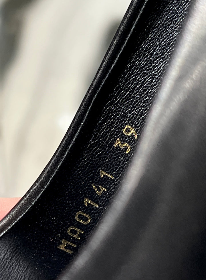 LOUIS VUITTON CALFSKIN LEATHER SPLENDID PUMPS