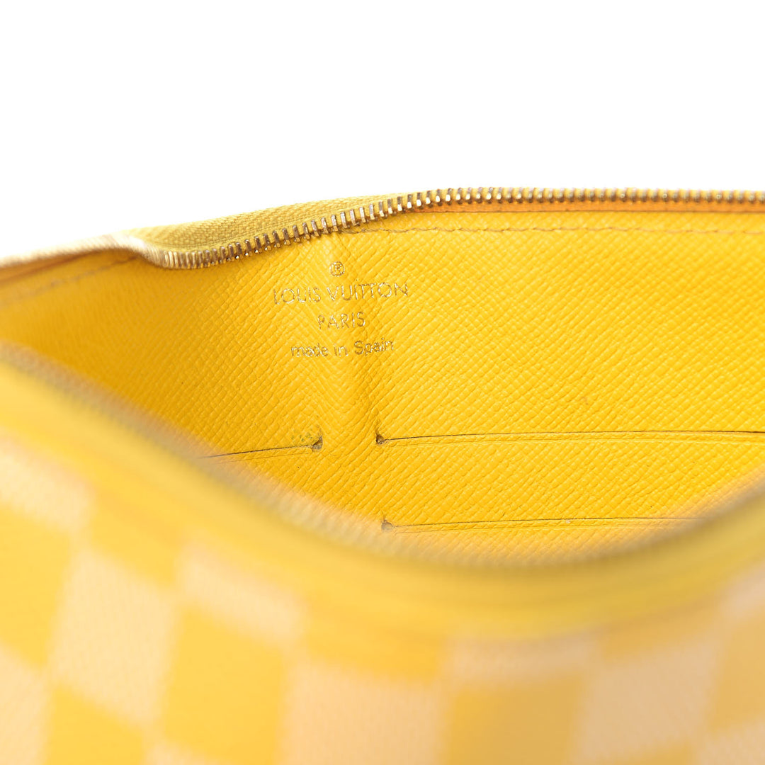 LOUIS VUITTON DAMIER COULERURS ELEMENT CLUTCH IN MIMOSA