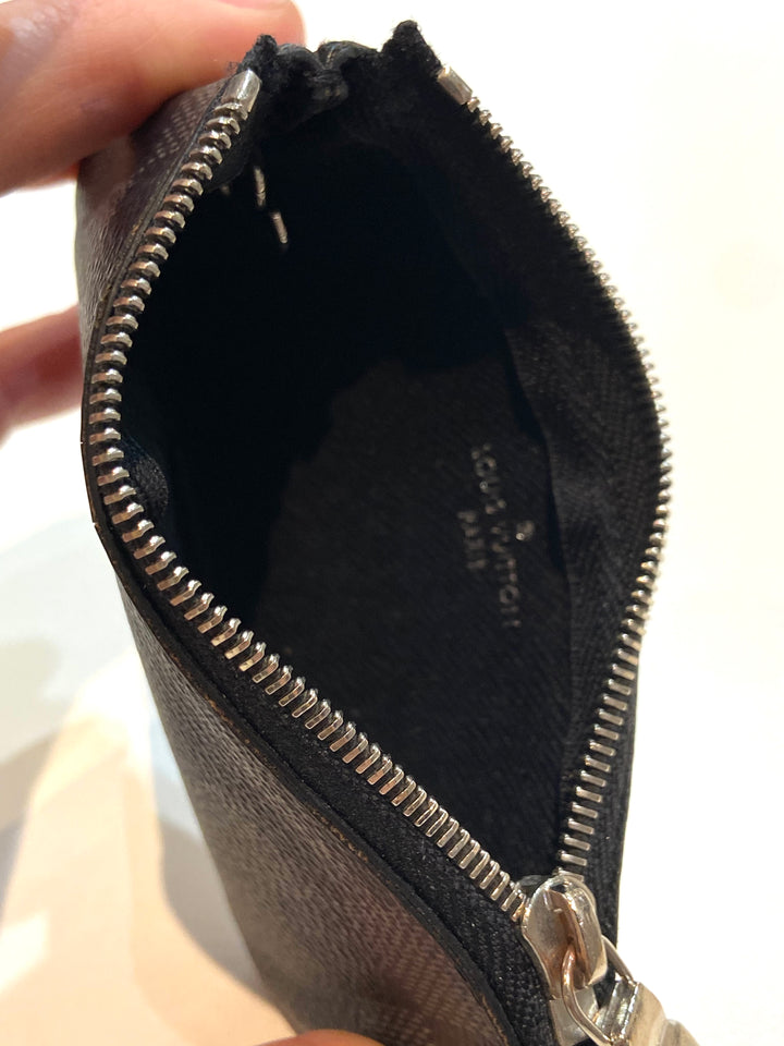 LOUIS VUITTON DAMIER GRAPHITE COIN POUCH
