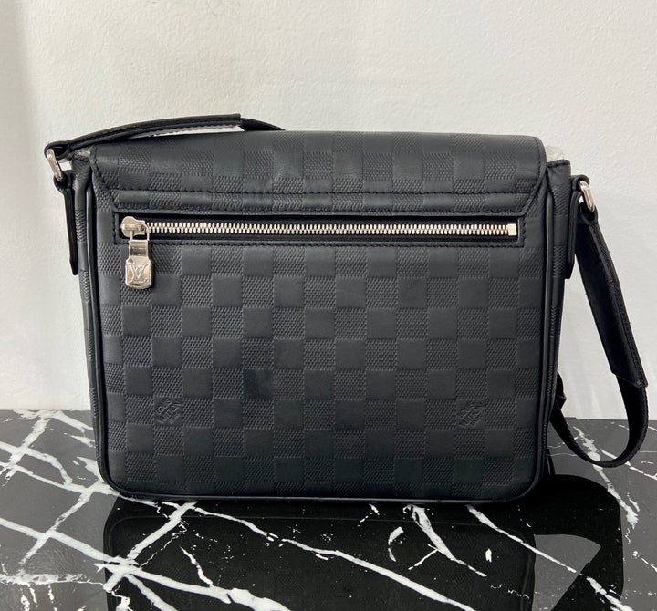 LOUIS VUITTON DAMIER INFINI DISTRICT PM MESSENGER BAG