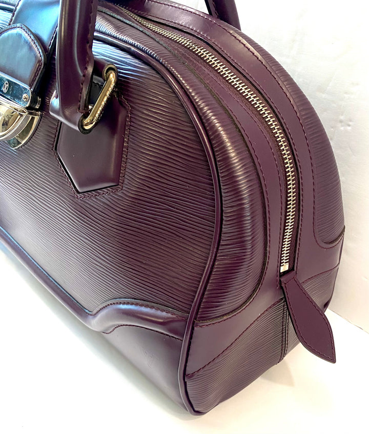 LOUIS VUITTON EPI LEATHER MONTAIGNE GM BOWLING BAG