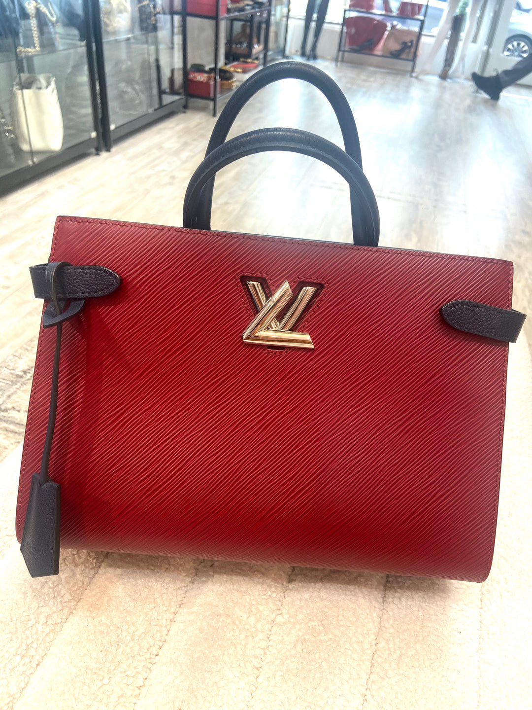 LOUIS VUITTON EPI LEATHER TWIST TOTE BAG