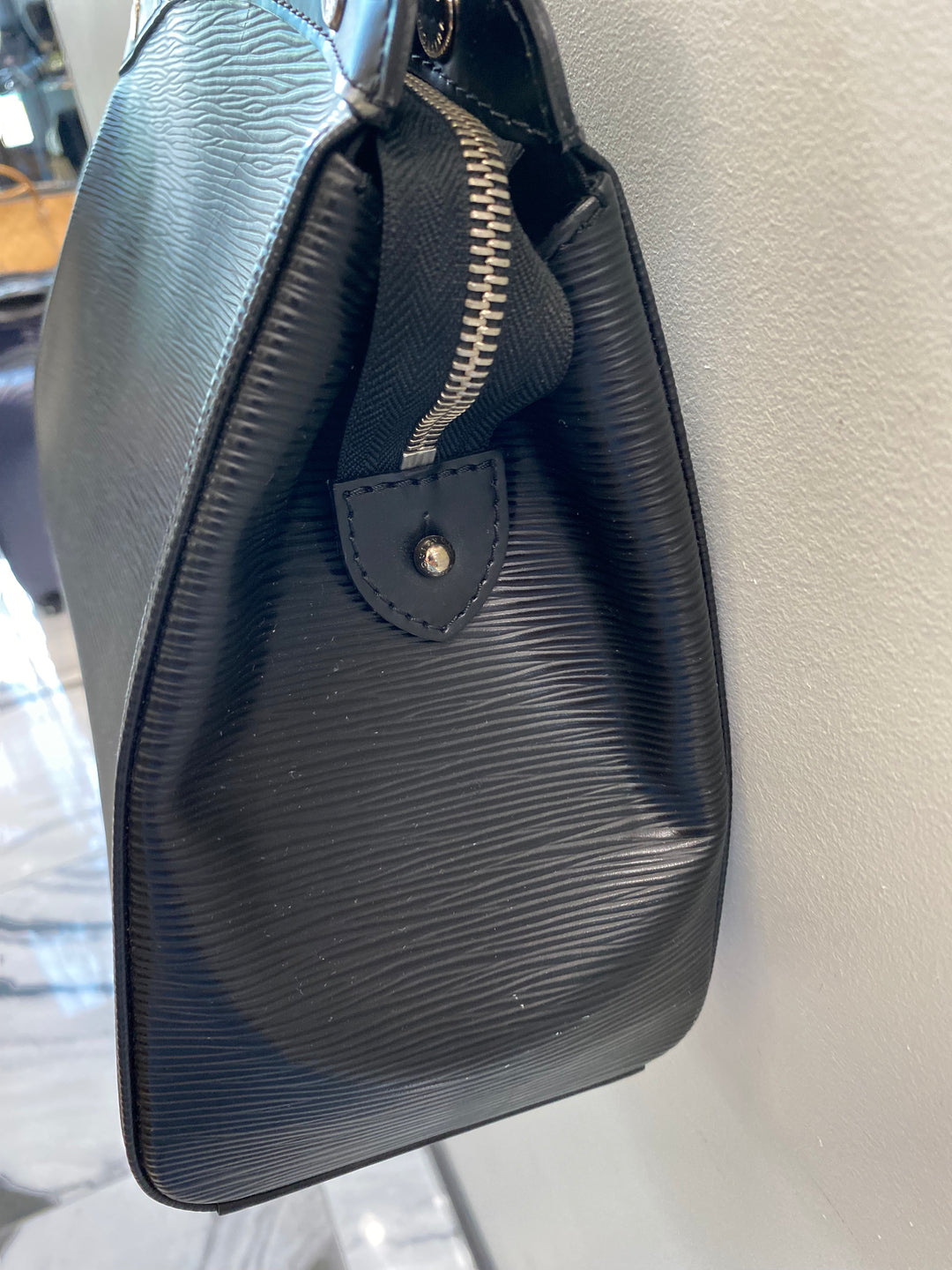 LOUIS VUITTON EPI LEATHER BREA MM BAG