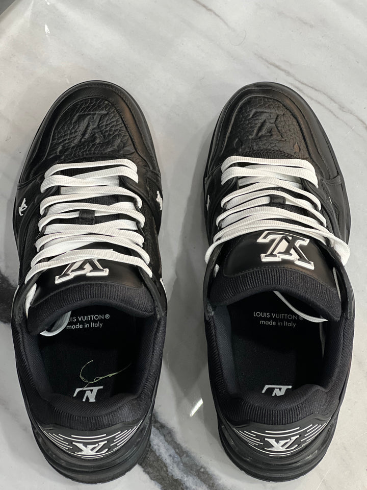LOUIS VUITTON LV TRAINER SNEAKERS