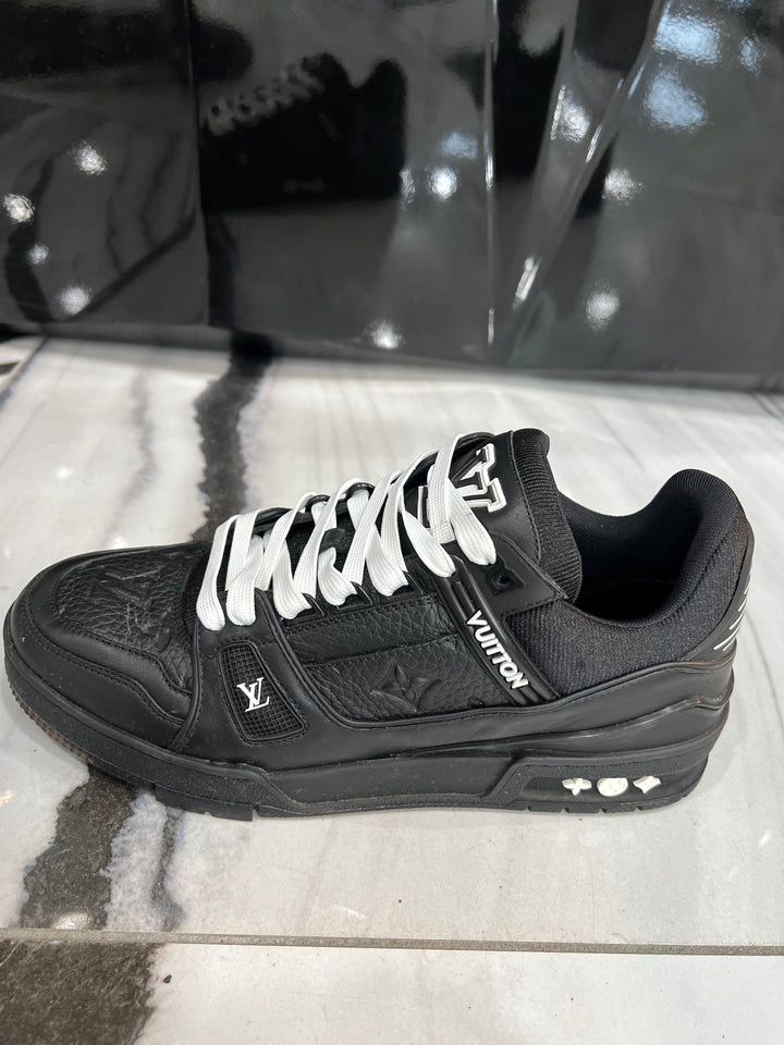 LOUIS VUITTON LV TRAINER SNEAKERS
