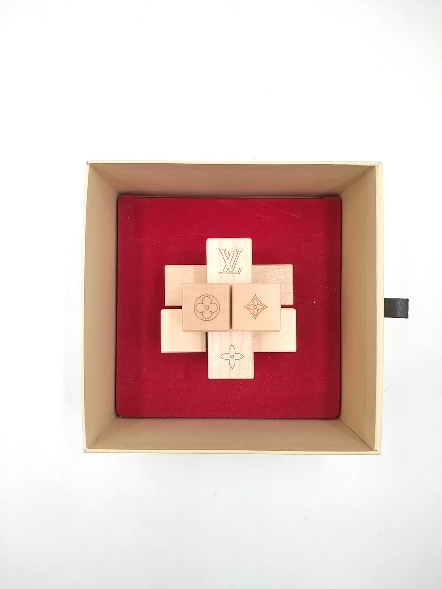 LOUIS VUITTON LE PATEKI WOOD CUBE PUZZLE