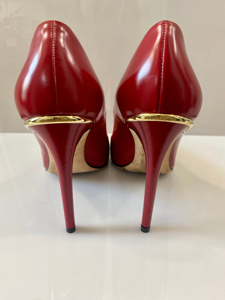 LOUIS VUITTON EYELINE POINTED TOE LEATHER PUMPS