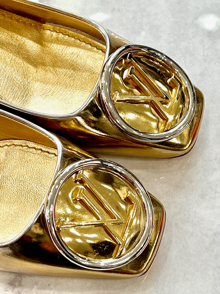LOUIS VUITTON METALLIC FOIL LEATHER MADELEINE PUMPS
