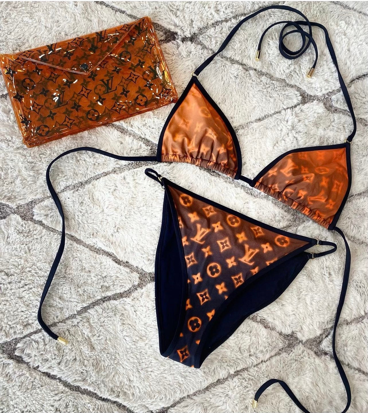 Louis Vuitton 2022 SS Monogram Gradient Bikini Bottoms (1A9X2B, 1A9X23)