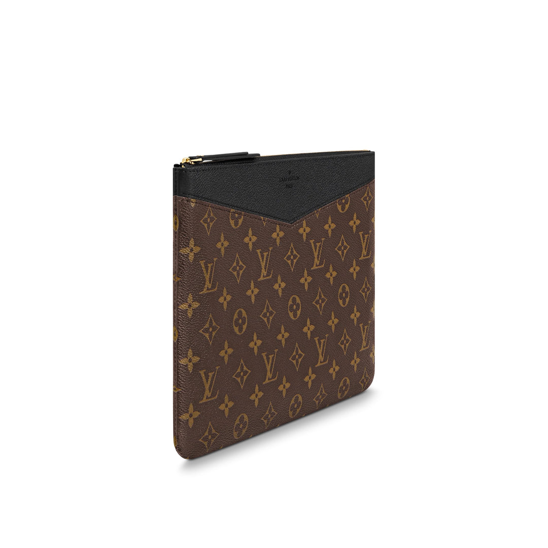 LOUIS VUITTON MONOGRAM DAILY POUCH CLUTCH