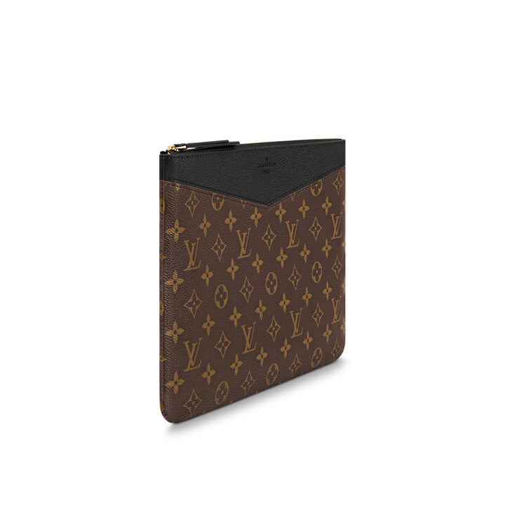 LOUIS VUITTON MONOGRAM DAILY POUCH CLUTCH