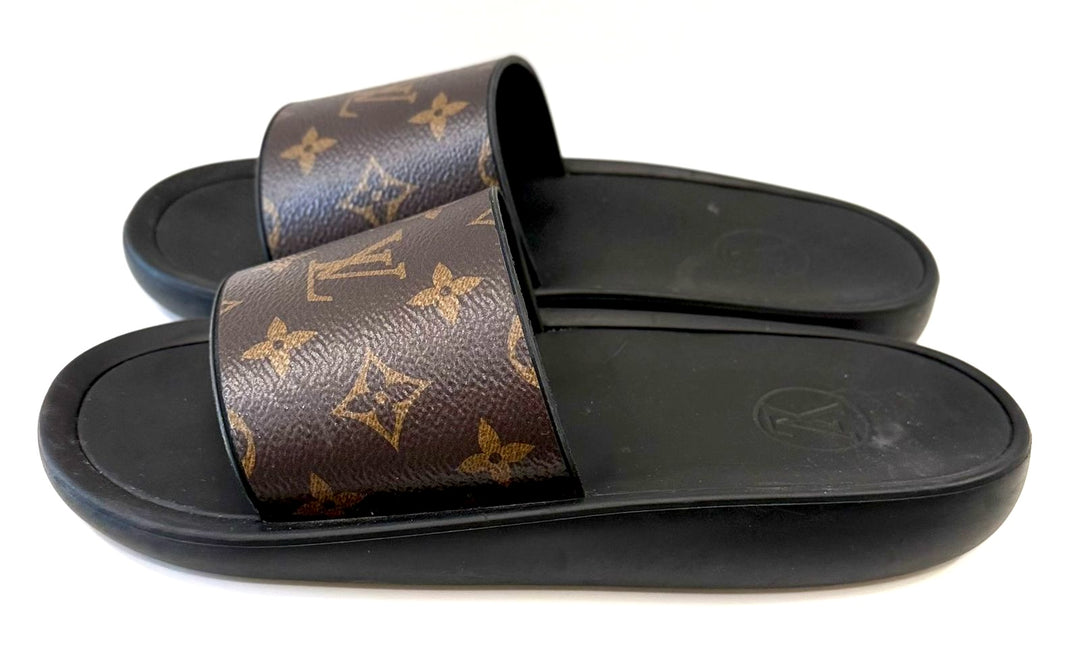 LOUIS VUITTON MONOGRAM SUNBATH MULES