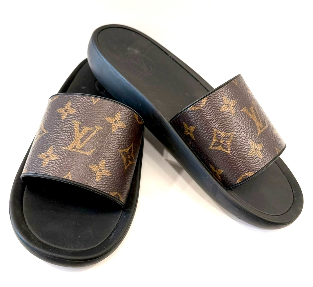 LOUIS VUITTON MONOGRAM SUNBATH MULES