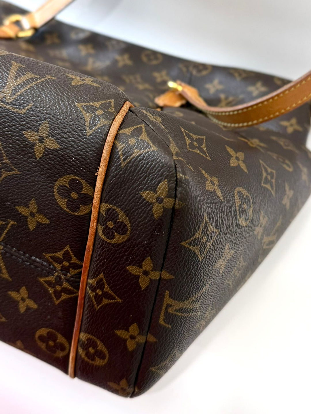 LOUIS VUITTON MONOGRAM TOTALLY MM TOTE BAG