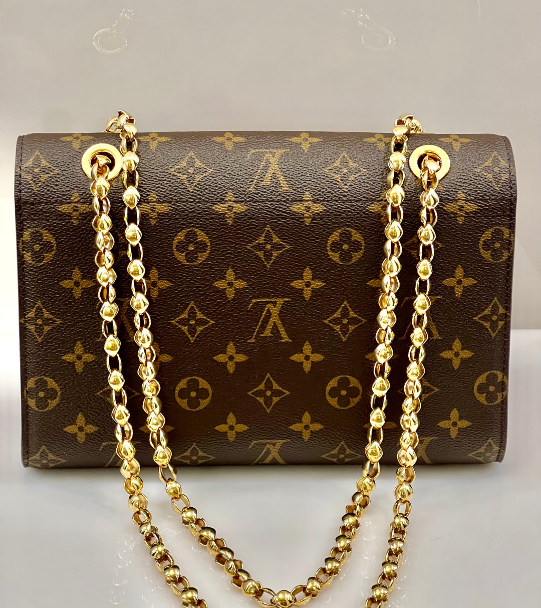 LOUIS VUITTON MONOGRAM VICTOIRE SHOULDER BAG CHERRY