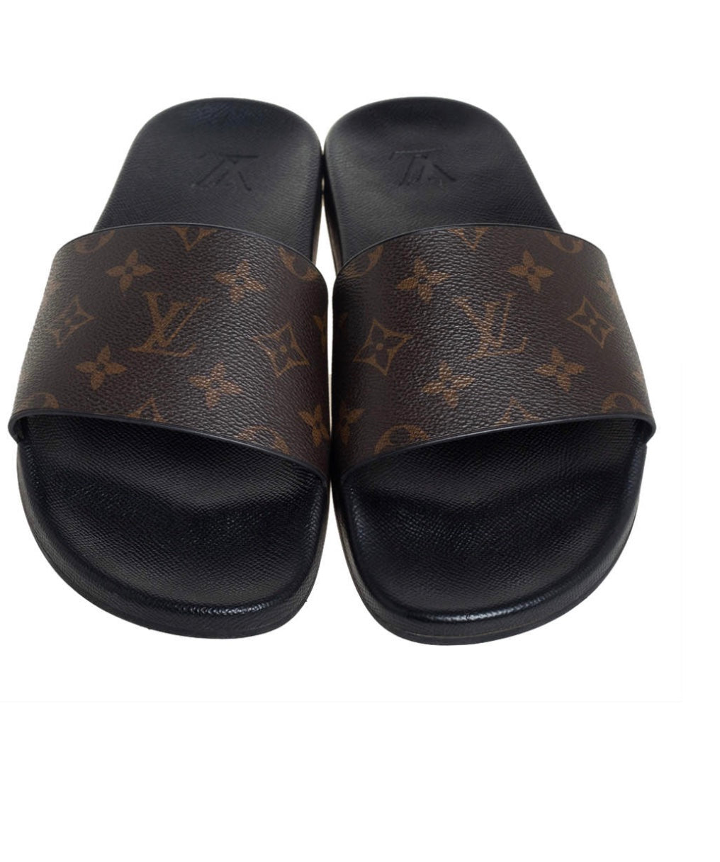 Louis Vuitton Men's Waterfront Slide Mule Sandals Monogram Canvas and  Rubber