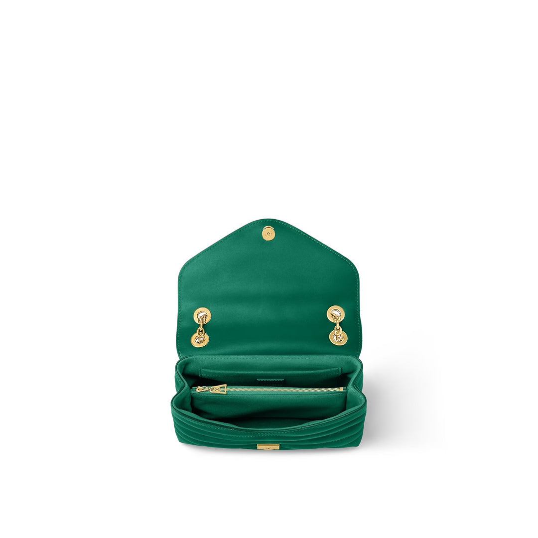 LOUIS VUITTON NEW WAVE MM CALFSKIN LEATHER CHAIN BAG IN EMERALD GREEN