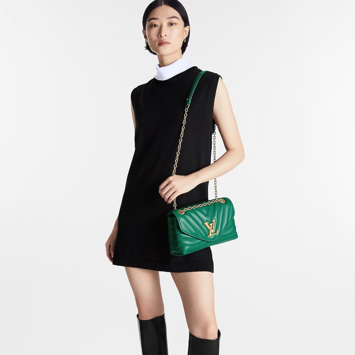 LOUIS VUITTON NEW WAVE MM CALFSKIN LEATHER CHAIN BAG IN EMERALD GREEN