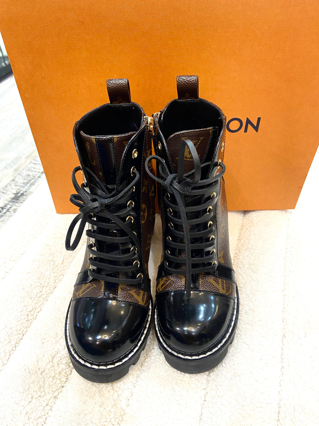 ◆Louis Vuitton 23SS 最新作◆Star Trail◆アンクルブーツ◆ 2k Gorgeous Authentic Louis Vuitton Star Trail Monogram