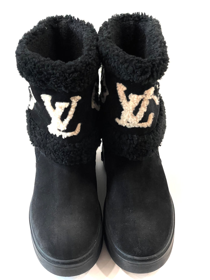 LOUIS VUITTON SUEDE CALFSKIN SHEARLING SNOWDROP ANKLE BOOTS