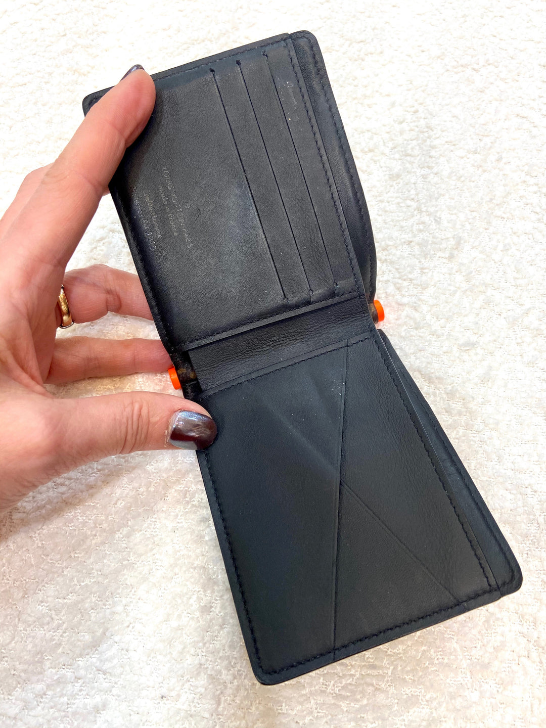 LOUIS VUITTON VIRGIL ABLOH SOLAR RAY HINGE MULTIPLE WALLET LOUIS VUITTON VIRGIL ABLOH SOLAR RAY HINGE MULTIPLE WALLET