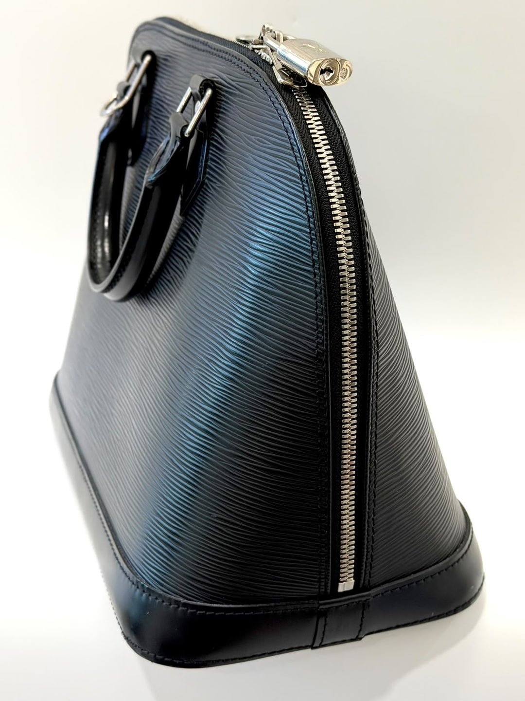 LOUIS VUITTON ALMA PM DAMIER EBENE HANDBAG