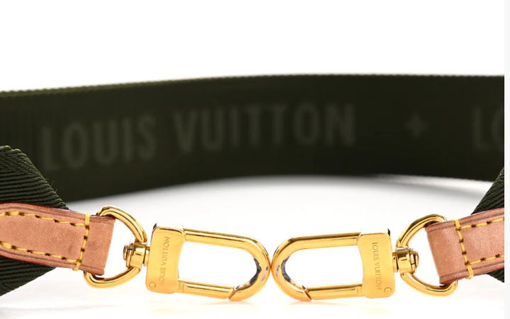 LOUIS VUITTON BANDOULIÈRE MONOGRAM POCHETTE