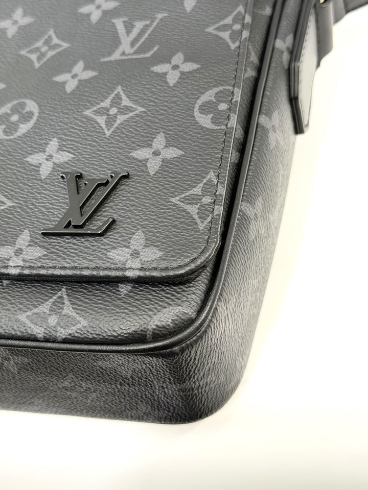 LOUIS VUITTON BASTILLE PM MONOGRAM MIDNIGHT MESSENGER BAG