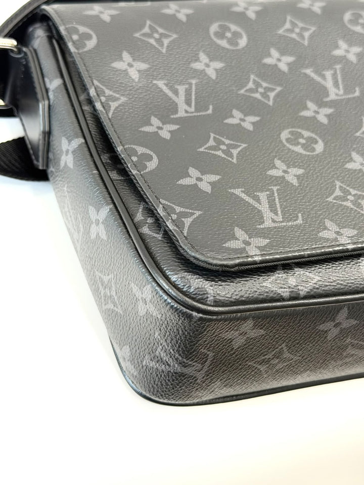 LOUIS VUITTON BASTILLE PM MONOGRAM MIDNIGHT MESSENGER BAG