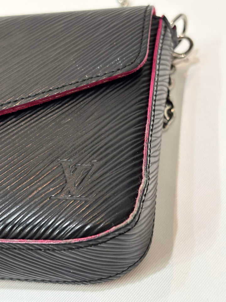 LOUIS VUITTON EPI LEATHER FELICIE POCHETTE CROSSBODY BAG