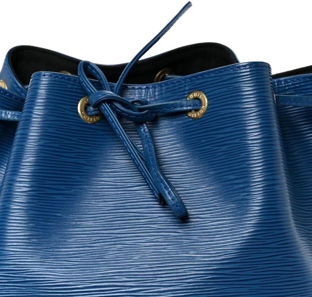 LOUIS VUITTON EPI LEATHER PETIT NOÉ BUCKET BAG – TOLEDO BLUE