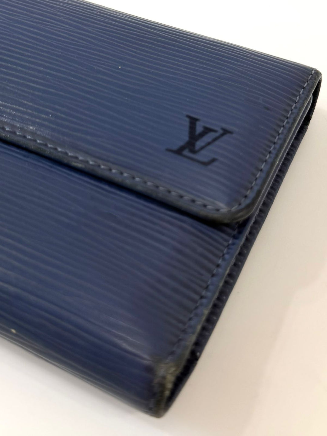 LOUIS VUITTON EPI LEATHER SARAH WALLET