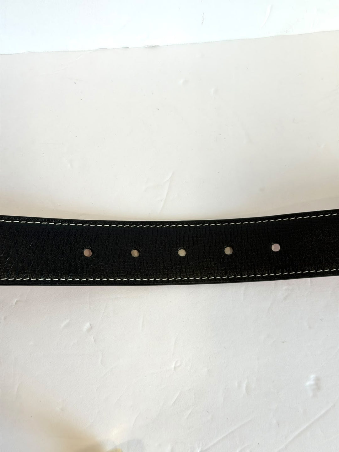 LOUIS VUITTON TEXTURED CALFSKIN EATHER GOLD HARDWARE BELT