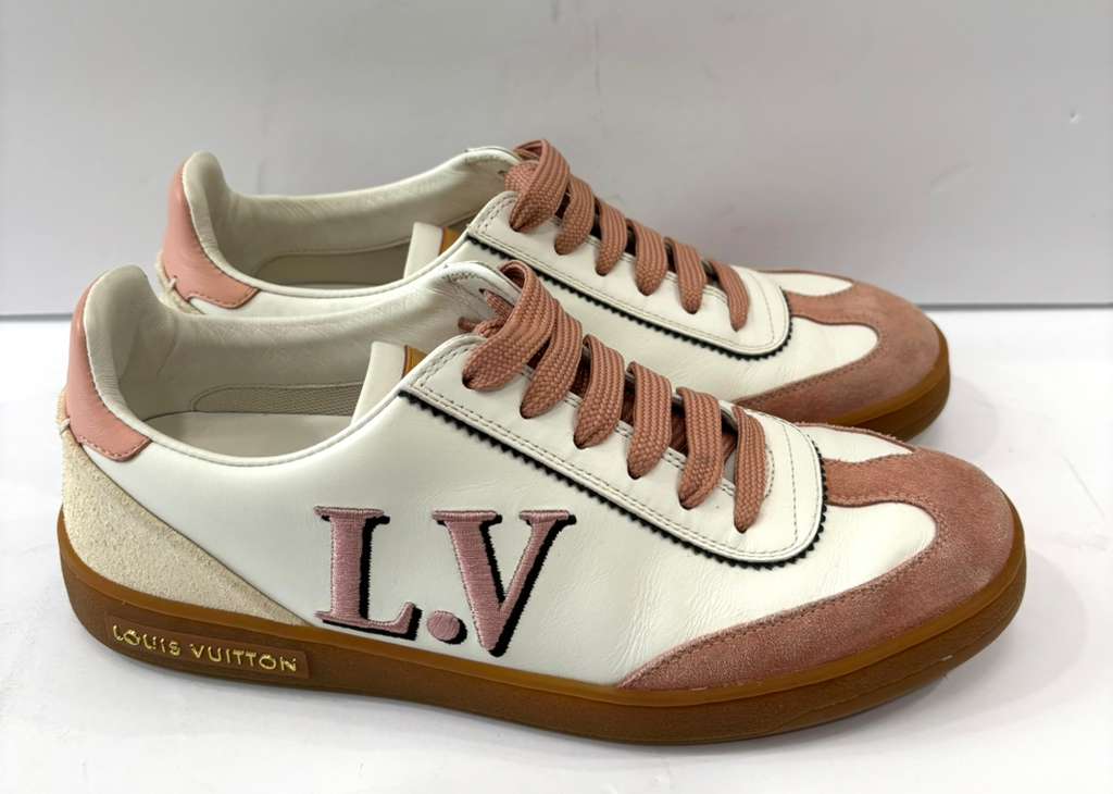 LOUIS VUITTON CALFSKIN FRONT ROW SNEAKERS