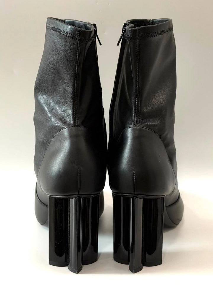 LOUIS VUITTON CALFSKIN UNIFORMES SILHOUETTE ANKLE BOOTS