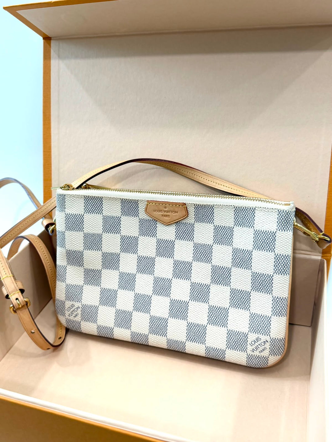 LOUIS VUITTON DAMIER AZUR DOUBLE ZIP POCHETTE- ROSE BALLERINE