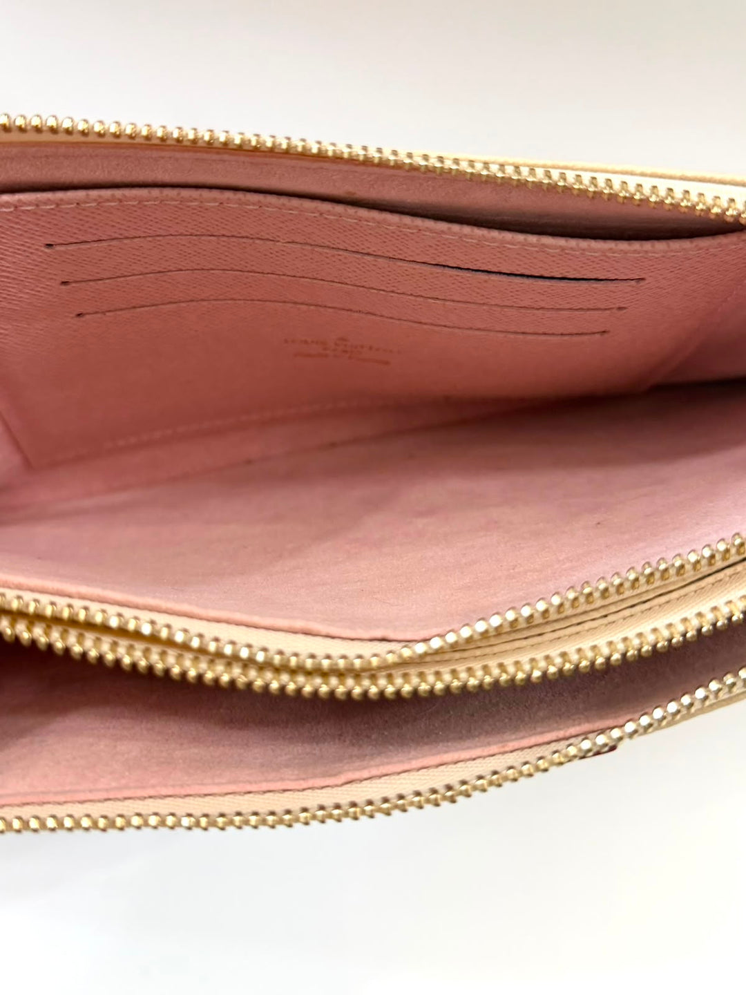 LOUIS VUITTON DAMIER AZUR DOUBLE ZIP POCHETTE- ROSE BALLERINE