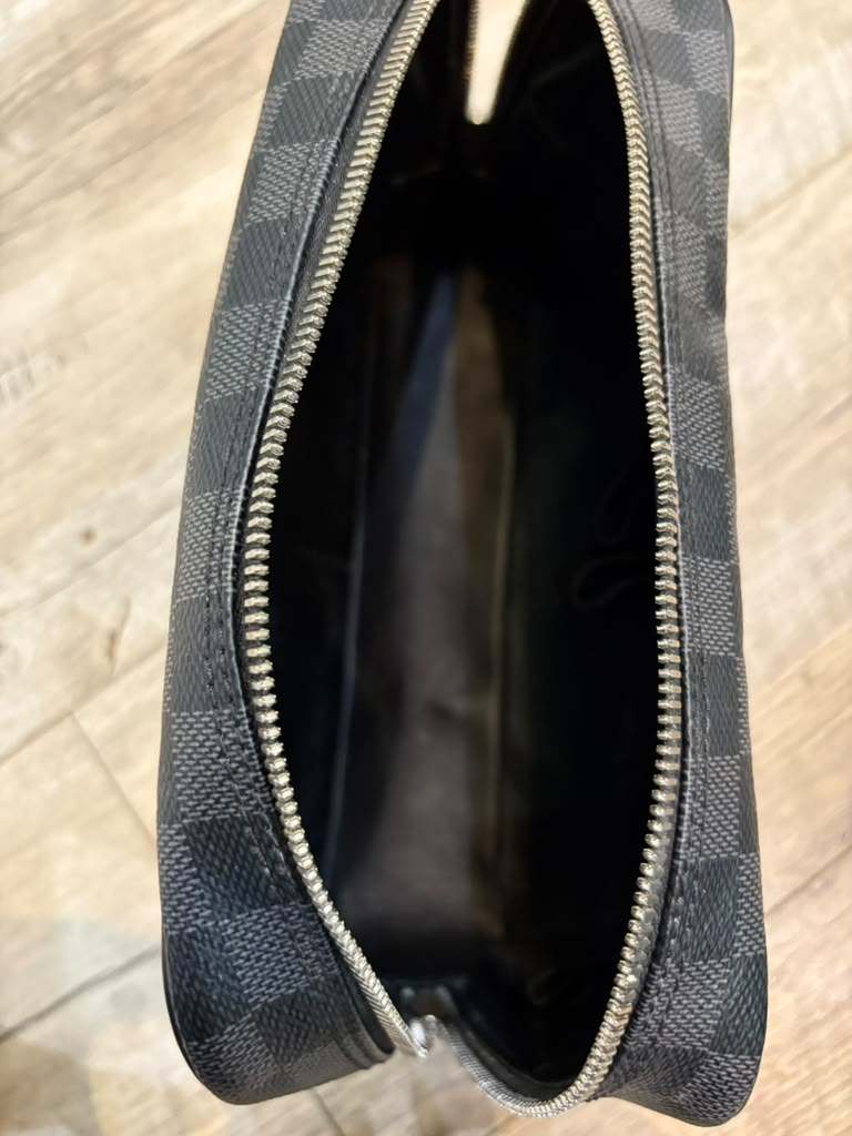 LOUIS VUITTON DAMIER GRAPHITE KASAI TOILETRY POUCH GM