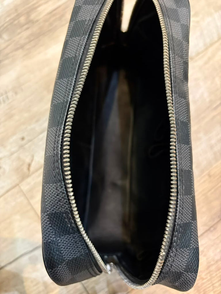 LOUIS VUITTON DAMIER GRAPHITE KASAI TOILETRY POUCH GM