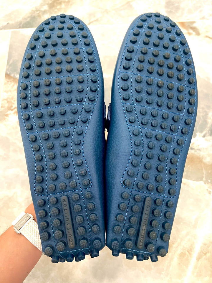 LOUIS VUITTON LV INITIALS SILVERSTONE MOCCASINS