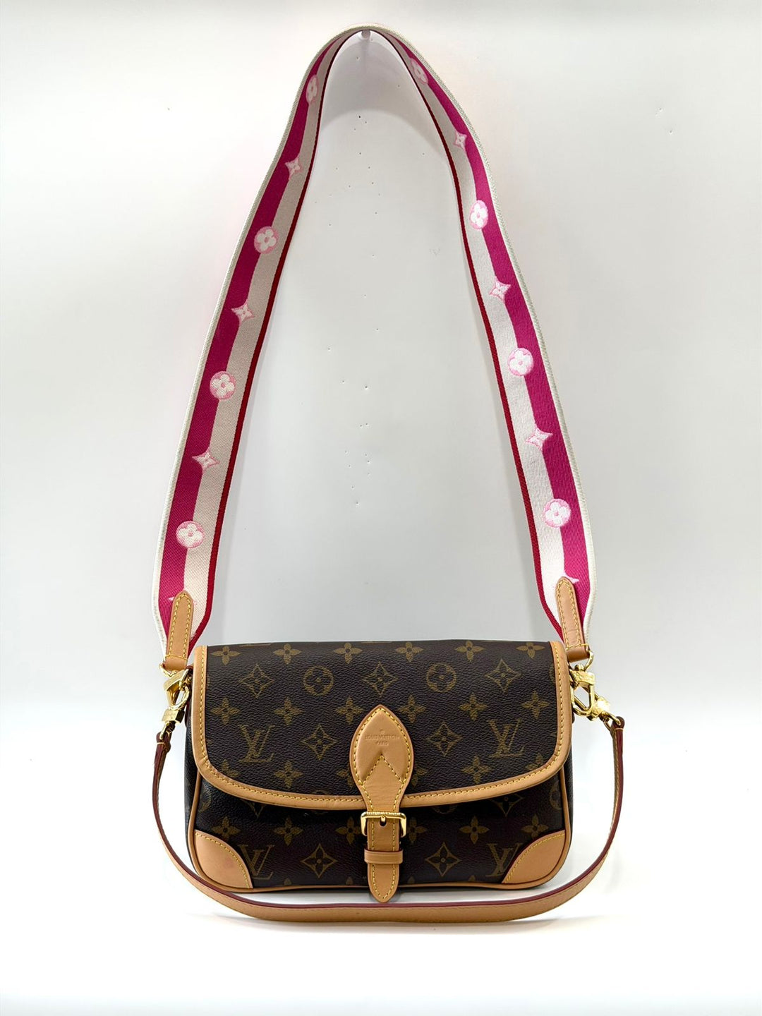 LOUIS VUITTON MONOGRAM DIANE CROSSBODY BAG
