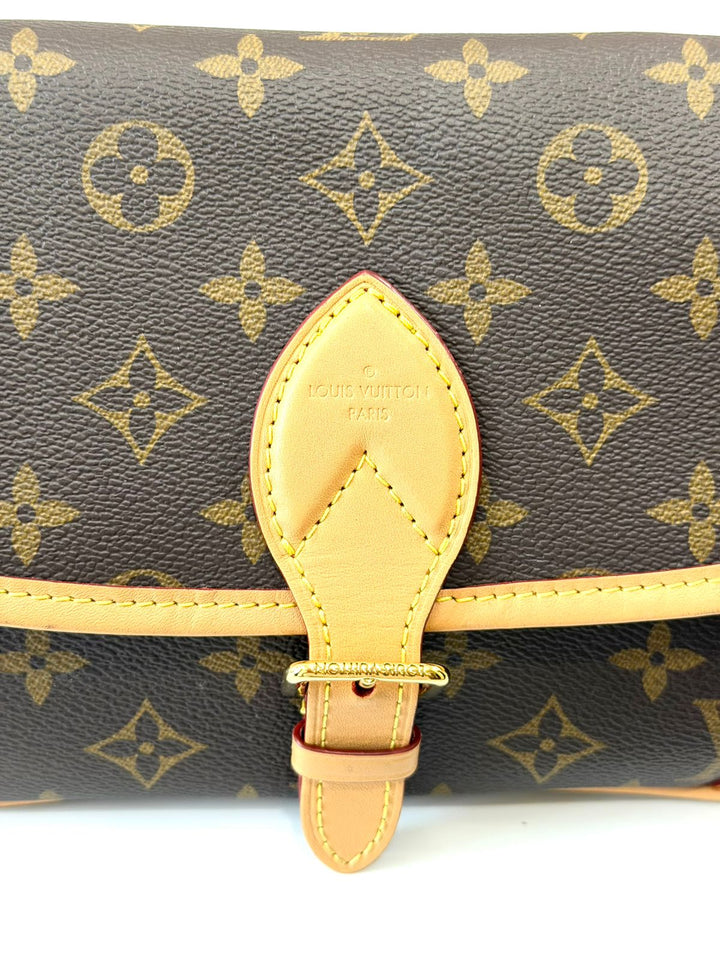LOUIS VUITTON MONOGRAM DIANE CROSSBODY BAG