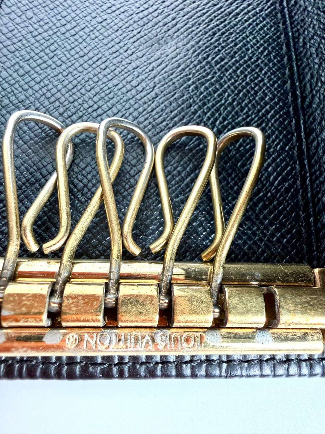 LOUIS VUITTON EPI LEATHER MULTICLES KEY CASE